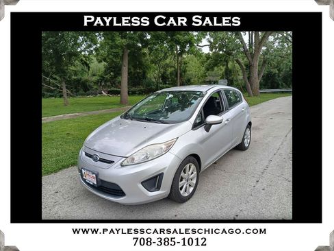 Used 2011 Ford Fiesta SE w/ 203A Rapid Spec Order Code FWD image 1