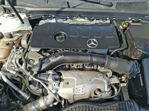 Used 2020 Mercedes-Benz CLA 250 4MATIC image 26