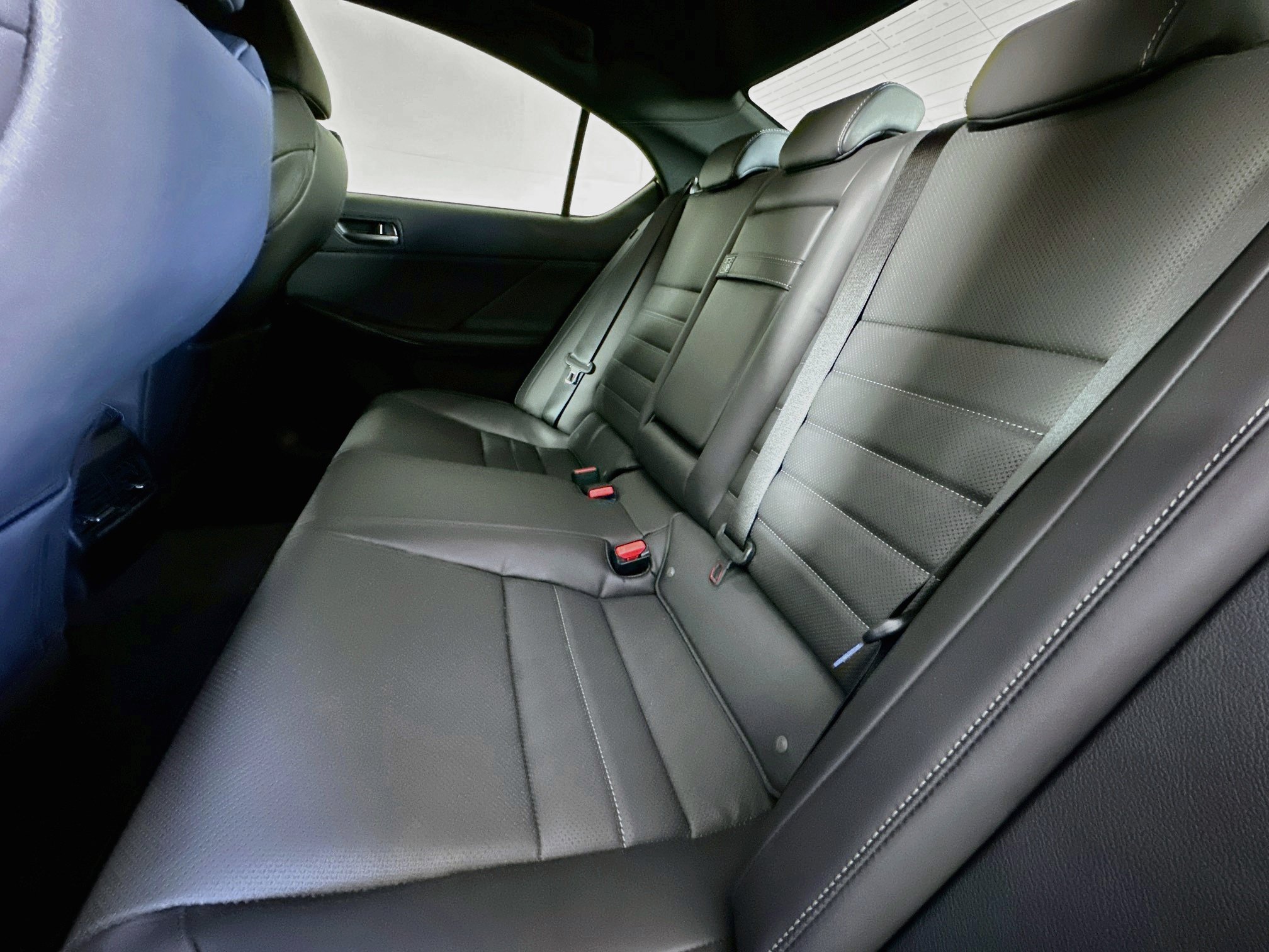 Used 2025 Lexus IS 350 F Sport RWD image 29