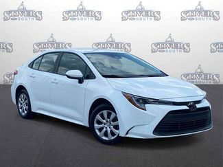 Used 2026 Toyota Corolla LE FWD video 1