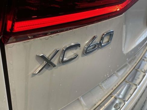 New 2026 Volvo XC60 T8 Ultra w/ Protection Package Premier AWD/4WD image 8
