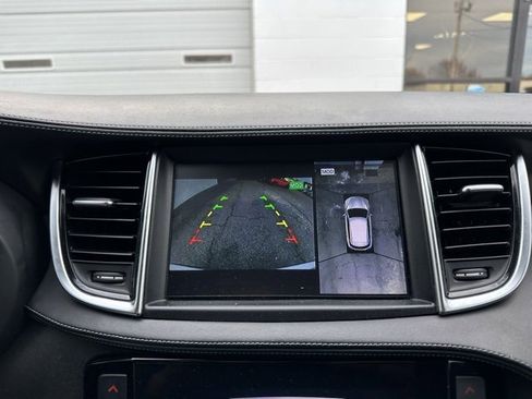Used 2019 INFINITI QX50 Essential w/ Premium Heat Package image 19
