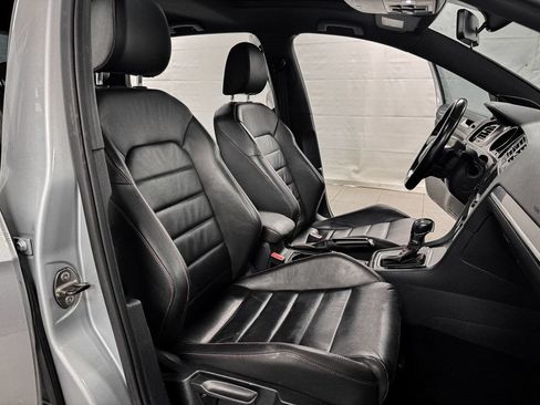 Used 2016 Volkswagen GTI SE FWD image 11
