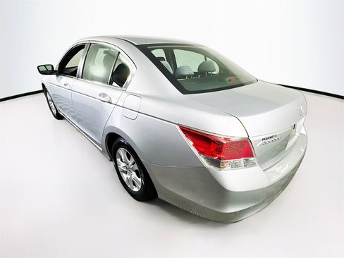 Used 2010 Honda Accord LX-P image 5