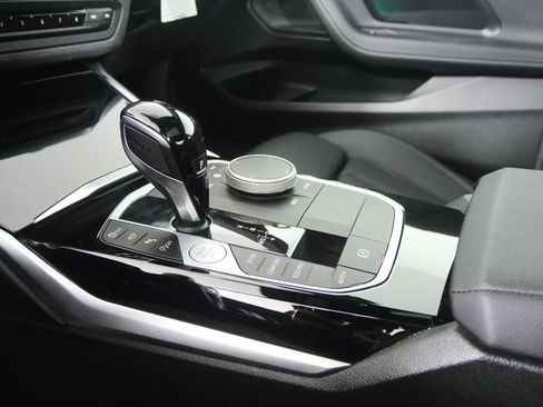 Certified 2022 BMW 230i Coupe w/ Premium Package 2 image 21