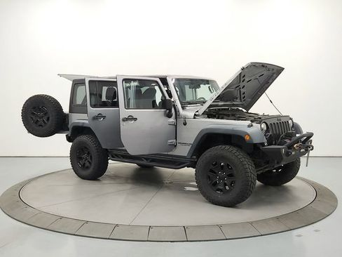 Used 2017 Jeep Wrangler Unlimited Sport AWD/4WD image 9