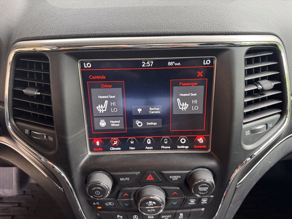 Used 2018 Jeep Grand Cherokee Limited AWD/4WD image 18