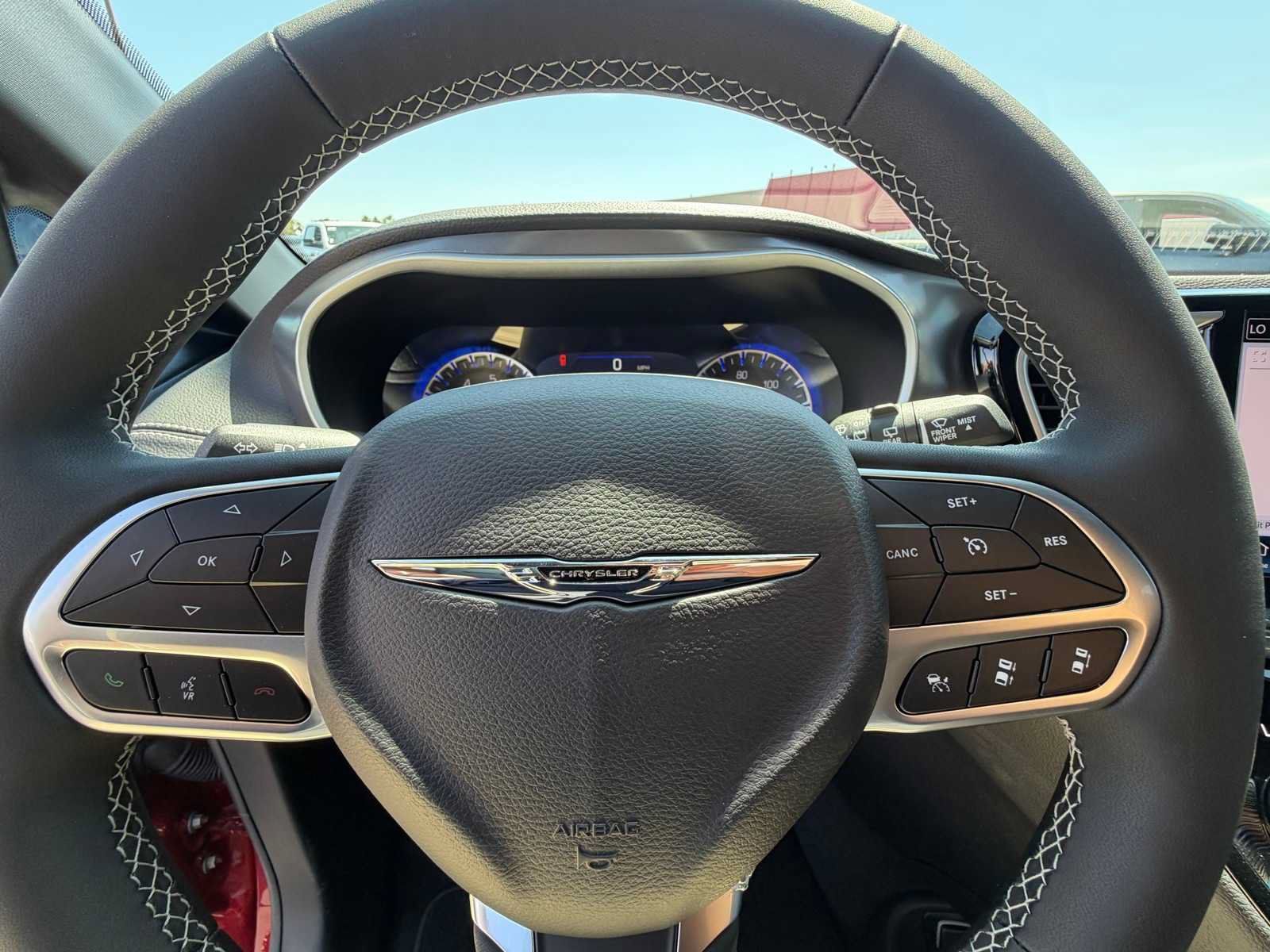 New 2026 Chrysler Pacifica Select AWD/4WD image 30