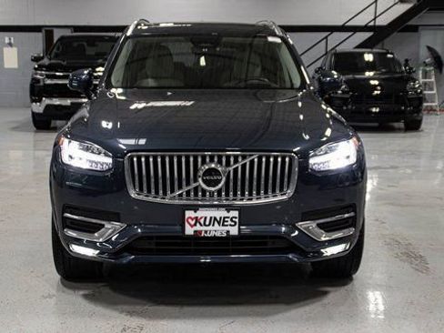 Used 2023 Volvo XC90 B6 Ultimate w/ Protection Package Premier image 3