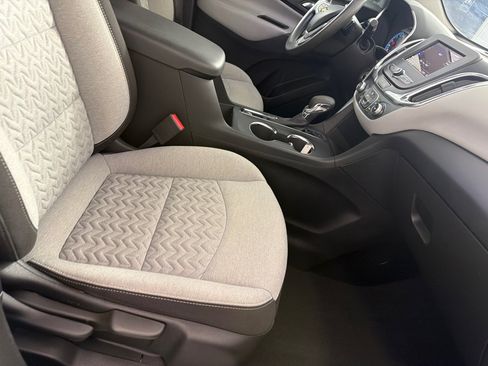 Used 2022 Chevrolet Equinox LS w/ LPO, Floor Liner Package AWD/4WD image 23