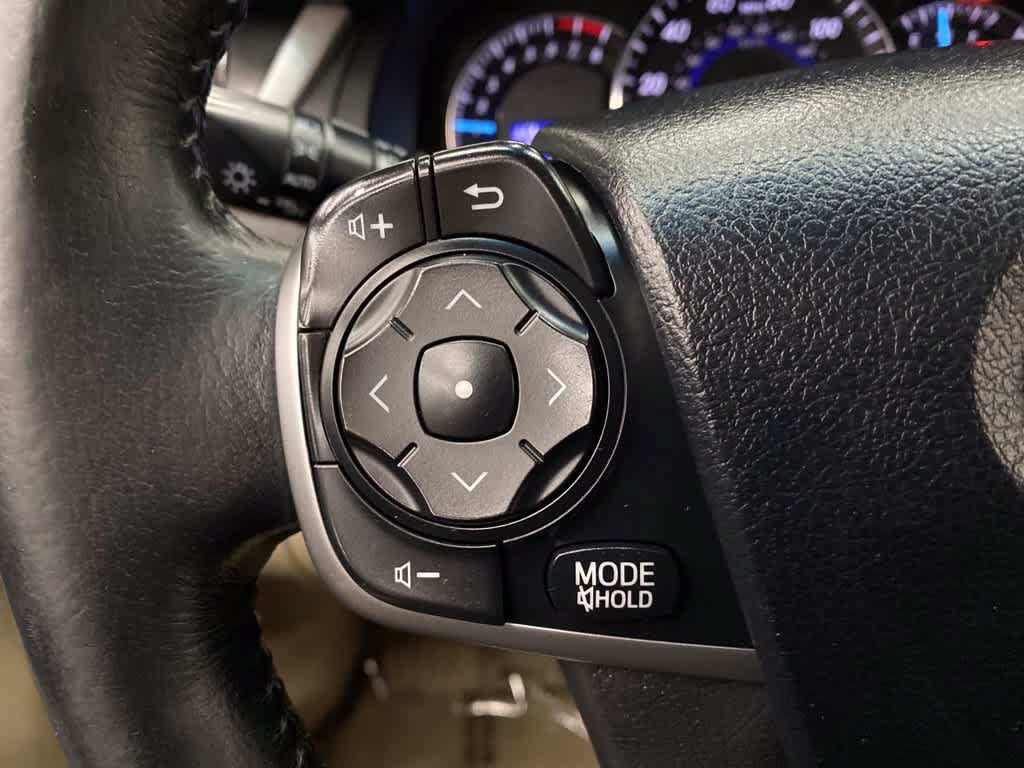 Used 2013 Toyota Camry XLE FWD image 19