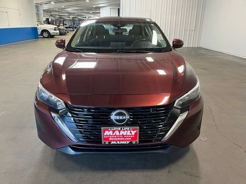 Used 2024 Nissan Sentra SV FWD image 8