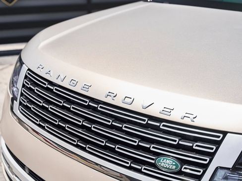 Used 2024 Land Rover Range Rover Long Wheelbase Autobiography AWD/4WD image 7