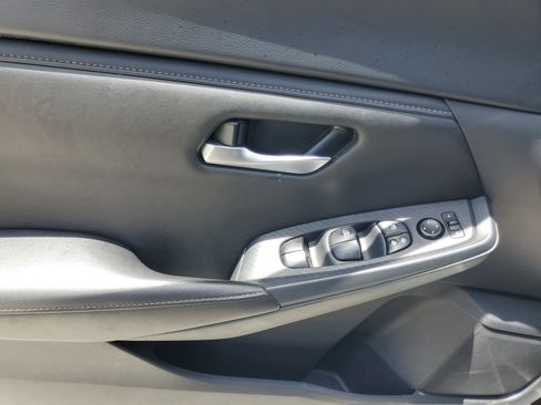 Used 2024 Nissan Sentra SV image 20