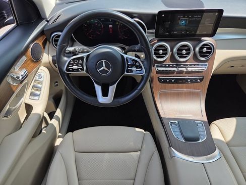 Used 2022 Mercedes-Benz GLC 300 4MATIC image 4