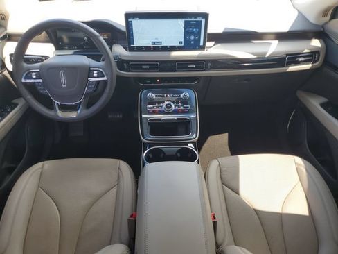 Used 2023 Lincoln Nautilus Reserve AWD/4WD image 23