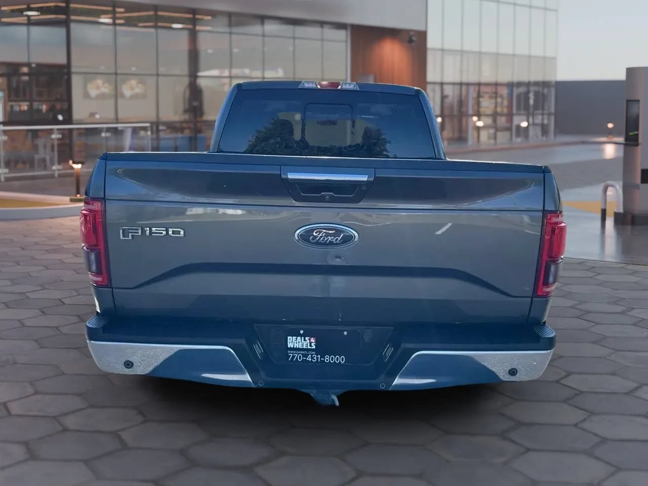 Used 2016 Ford F150 Lariat w/ Equipment Group 502A Luxury RWD image 4