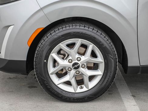 Used 2023 Kia Soul S FWD image 10