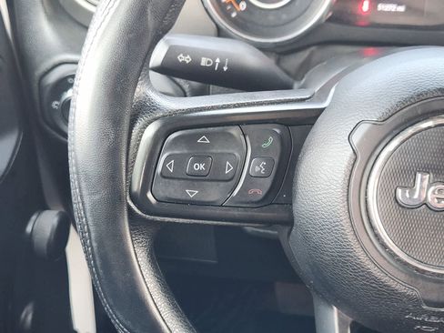 Used 2022 Jeep Wrangler Unlimited Sport AWD/4WD image 29