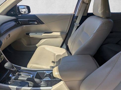 Used 2017 Honda Accord EX-L image 14