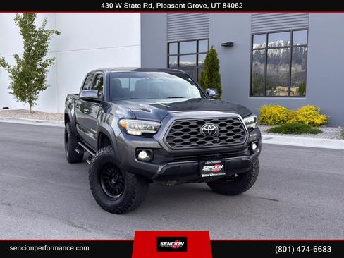 Used 2022 Toyota Tacoma TRD Off-Road w/ Technology Package image 1