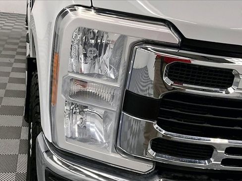 Used 2023 Ford F250 XLT image 30
