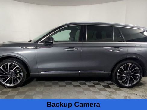 Used 2023 Lincoln Aviator Reserve w/ Equipment Group 201A image 8