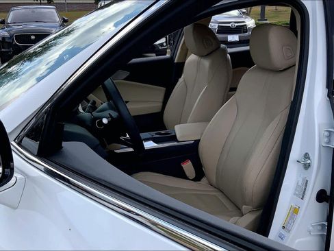 Used 2025 Acura TLX w/ Technology Package image 7