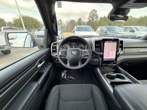 Used 2025 RAM 1500 Big Horn AWD/4WD image 13
