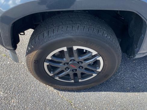 Used 2024 Toyota Tacoma TRD Sport image 15