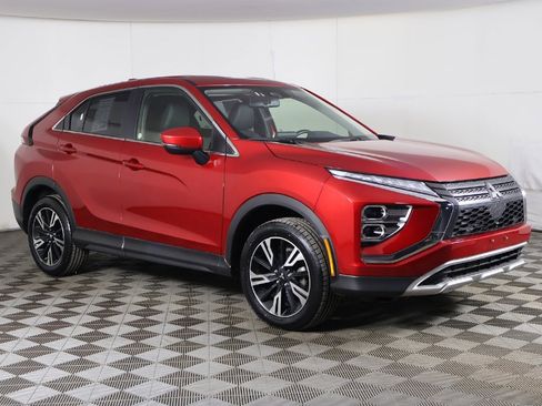 Used 2024 Mitsubishi Eclipse Cross SE image 2