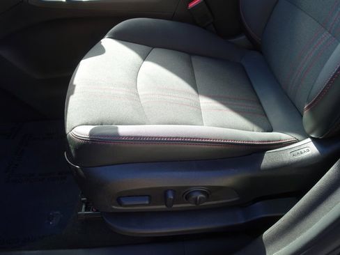 Certified 2022 Chevrolet Equinox RS image 9