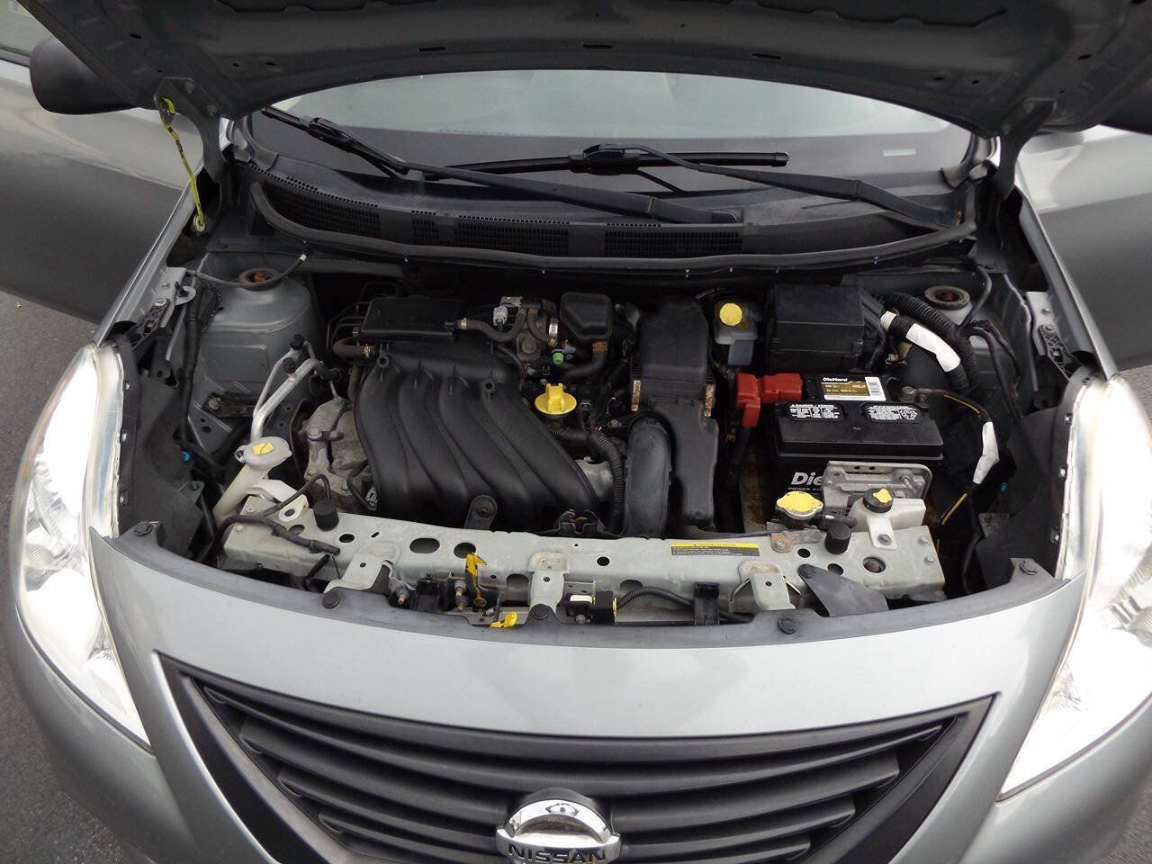 Used 2012 Nissan Versa S w/ Cruise Control Pkg FWD image 28