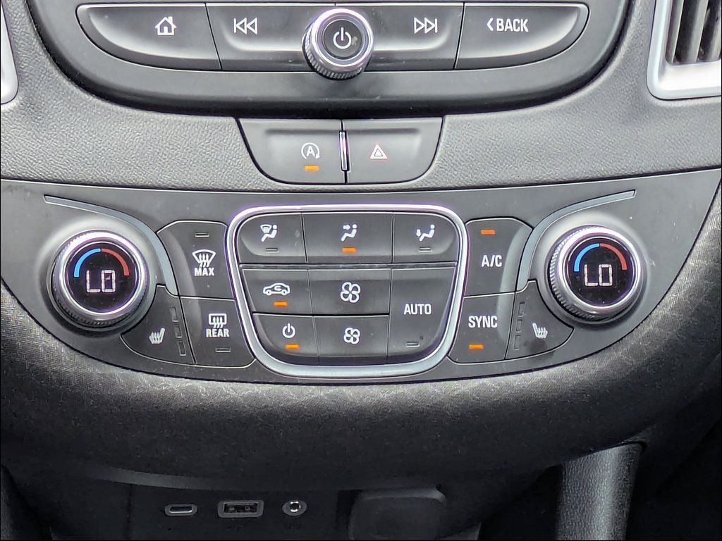 Used 2025 Chevrolet Malibu LT FWD image 20