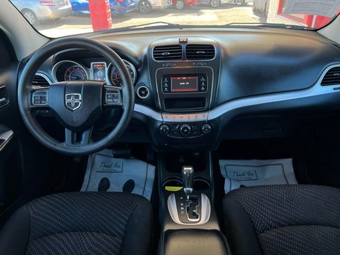 Used 2017 Dodge Journey SE image 20