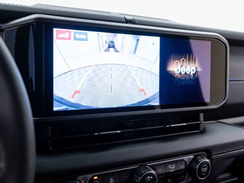 Used 2024 Jeep Wrangler High Altitude image 22