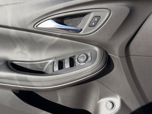 Certified 2025 Buick Encore GX Preferred w/ Comfort Package FWD image 23
