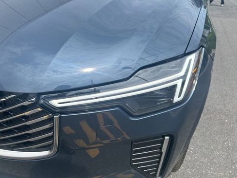 Certified 2025 Volvo XC90 B6 Plus AWD/4WD image 8