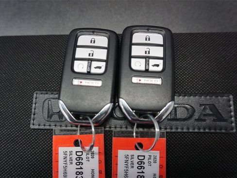 Used 2020 Honda Pilot Touring image 21