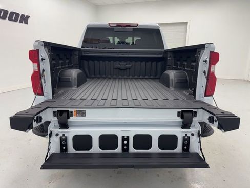 New 2026 Chevrolet Silverado 1500 LTZ w/ Technology Package image 32