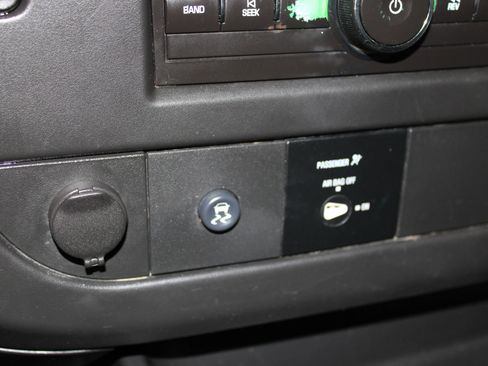 Used 2011 Chevrolet Express 3500 LT w/ LT Preferred Equipment Group image 15