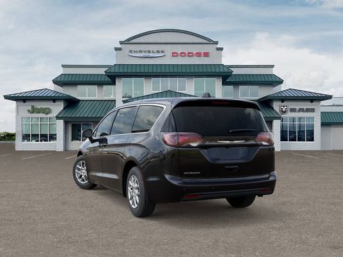 New 2026 Chrysler Voyager LX FWD image 4
