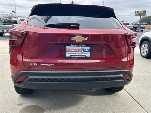 New 2026 Chevrolet Trax LS w/ LS Convenience Package image 7