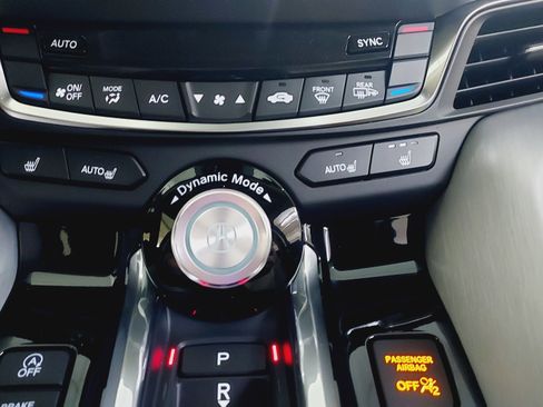 New 2025 Acura TLX w/ Technology Package image 32