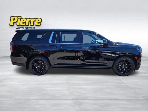 Used 2024 Chevrolet Suburban High Country w/ Advanced Technology Package AWD/4WD image 6