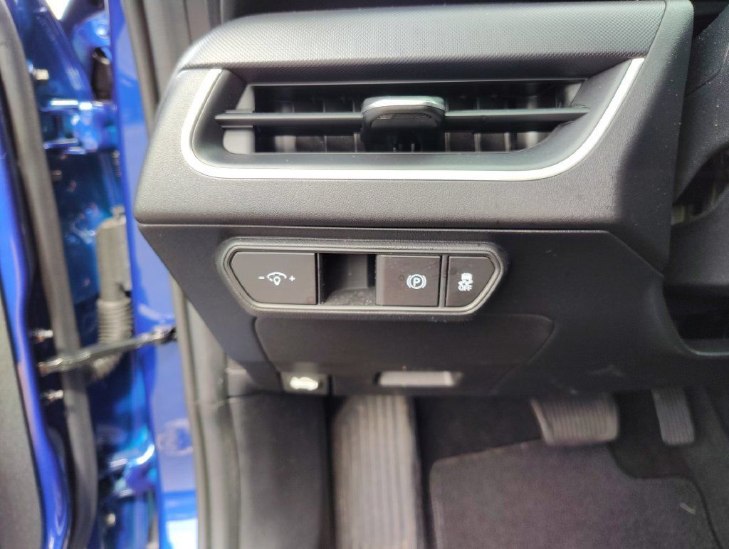Certified 2025 Kia K4 FWD image 16