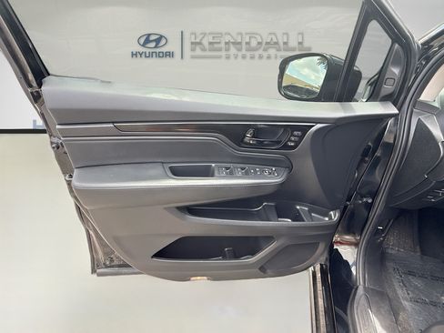 Used 2025 Honda Odyssey Elite image 32