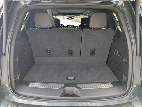 Used 2021 Chevrolet Tahoe Z71 w/ Z71 Signature Package image 17