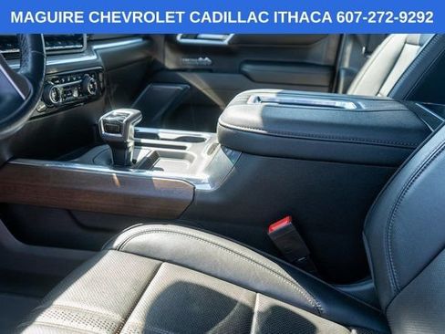 Used 2022 Chevrolet Silverado 1500 High Country w/ High Country Premium Package AWD/4WD image 26