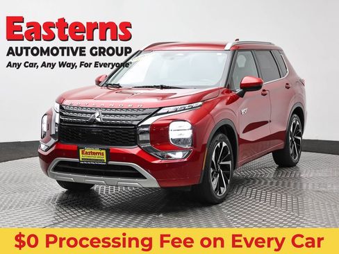 Used 2023 Mitsubishi Outlander SEL AWD/4WD image 1